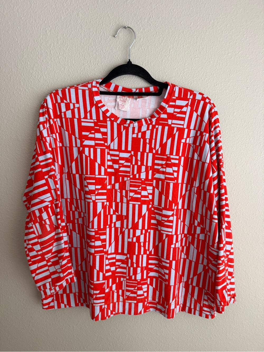 LILLA BARN Sz M Dolman Long Sleeve Tee Shirt Geometric Print Red Blue